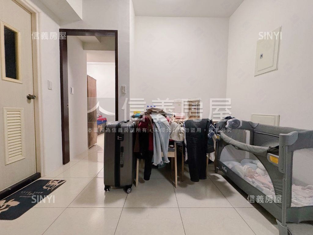 加工區旁溫馨美兩房房屋室內格局與周邊環境