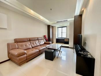 市政凱悅次頂樓配平面車位