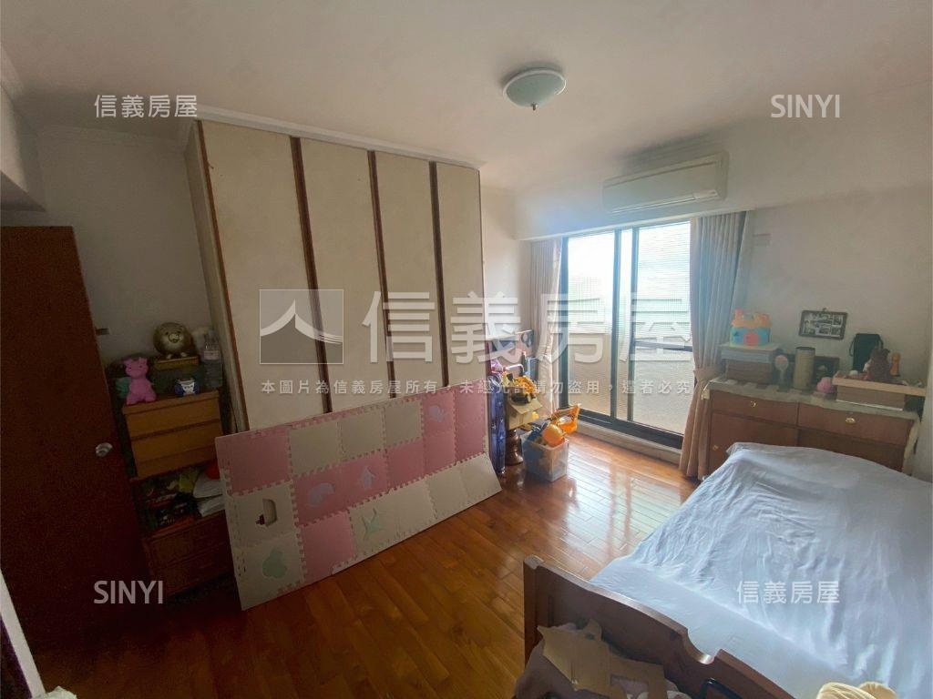 獨家慶城文華美廈頂加房屋室內格局與周邊環境