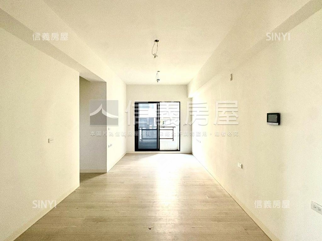 近安佃國小全新３房平車房屋室內格局與周邊環境