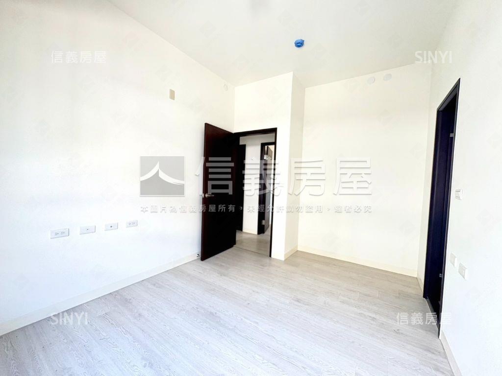 近安佃國小全新３房平車房屋室內格局與周邊環境