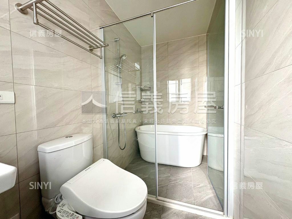 近安佃國小全新３房平車房屋室內格局與周邊環境