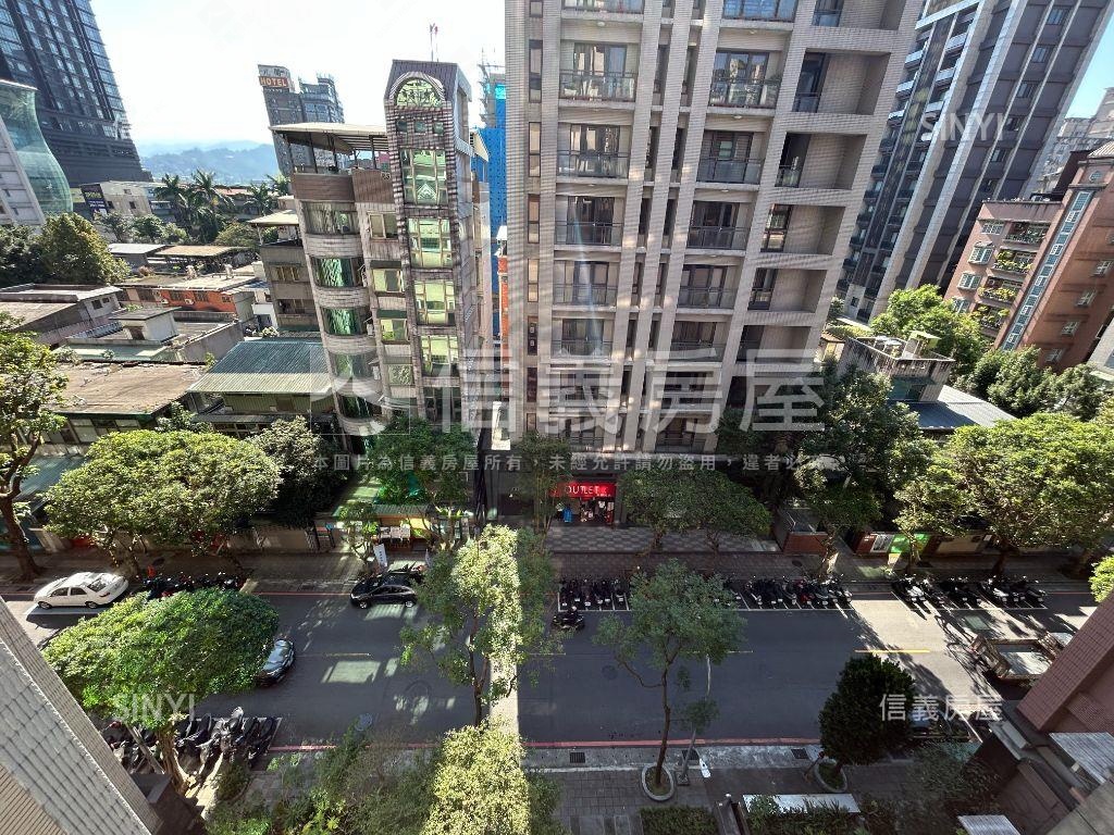 專任中央五街大道美宅房屋室內格局與周邊環境