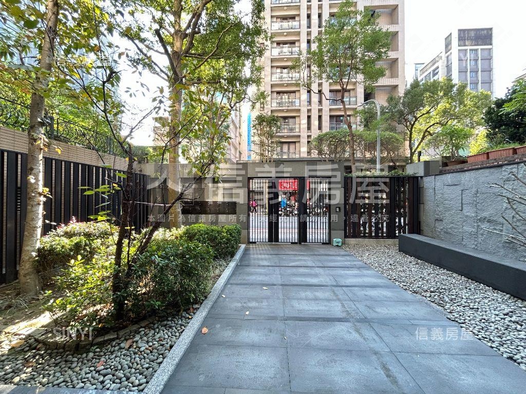 專任中央五街大道美宅房屋室內格局與周邊環境