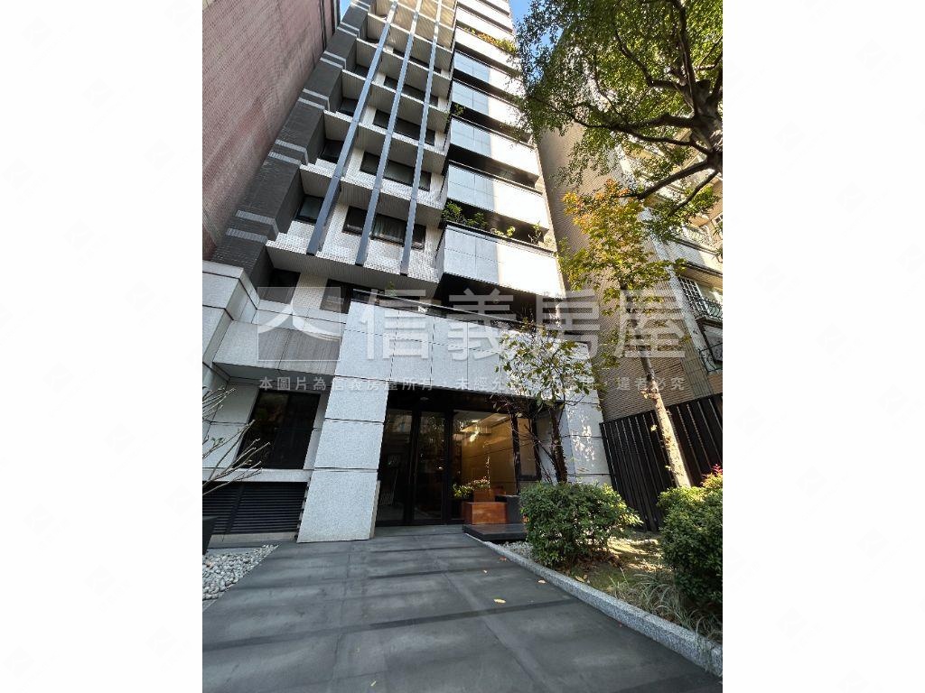 專任中央五街大道美宅房屋室內格局與周邊環境