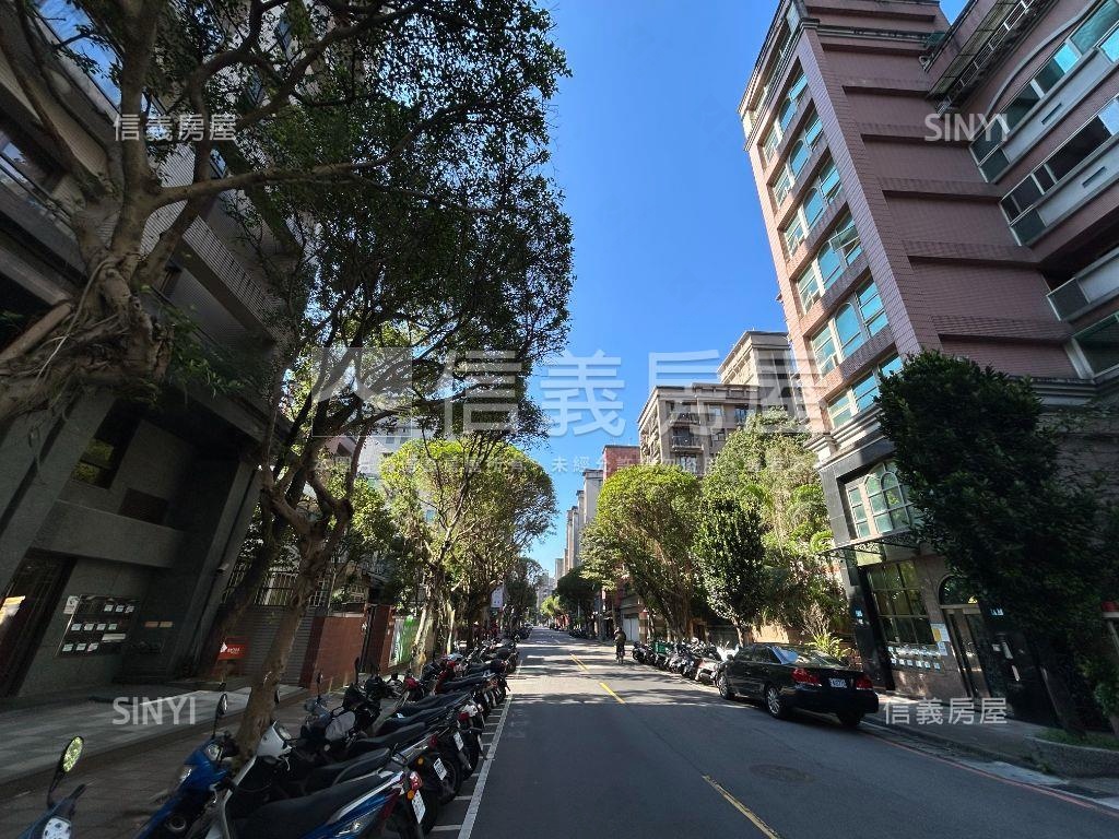 專任中央五街大道美宅房屋室內格局與周邊環境