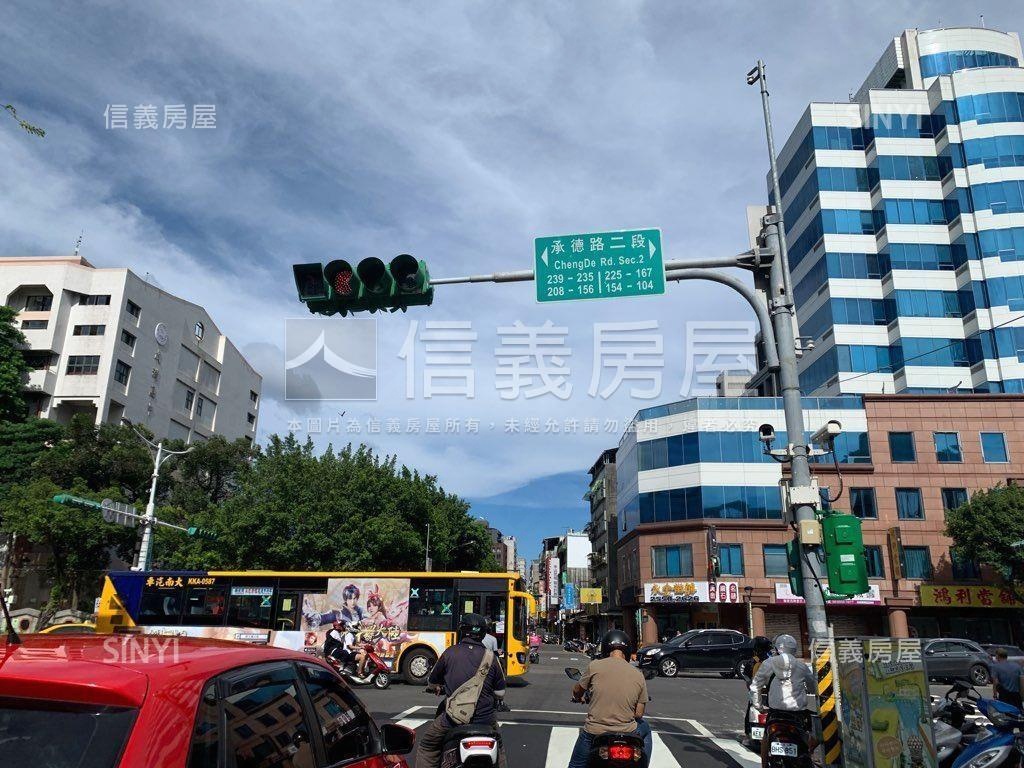近捷運大橋頭雙蓮國小華廈房屋室內格局與周邊環境
