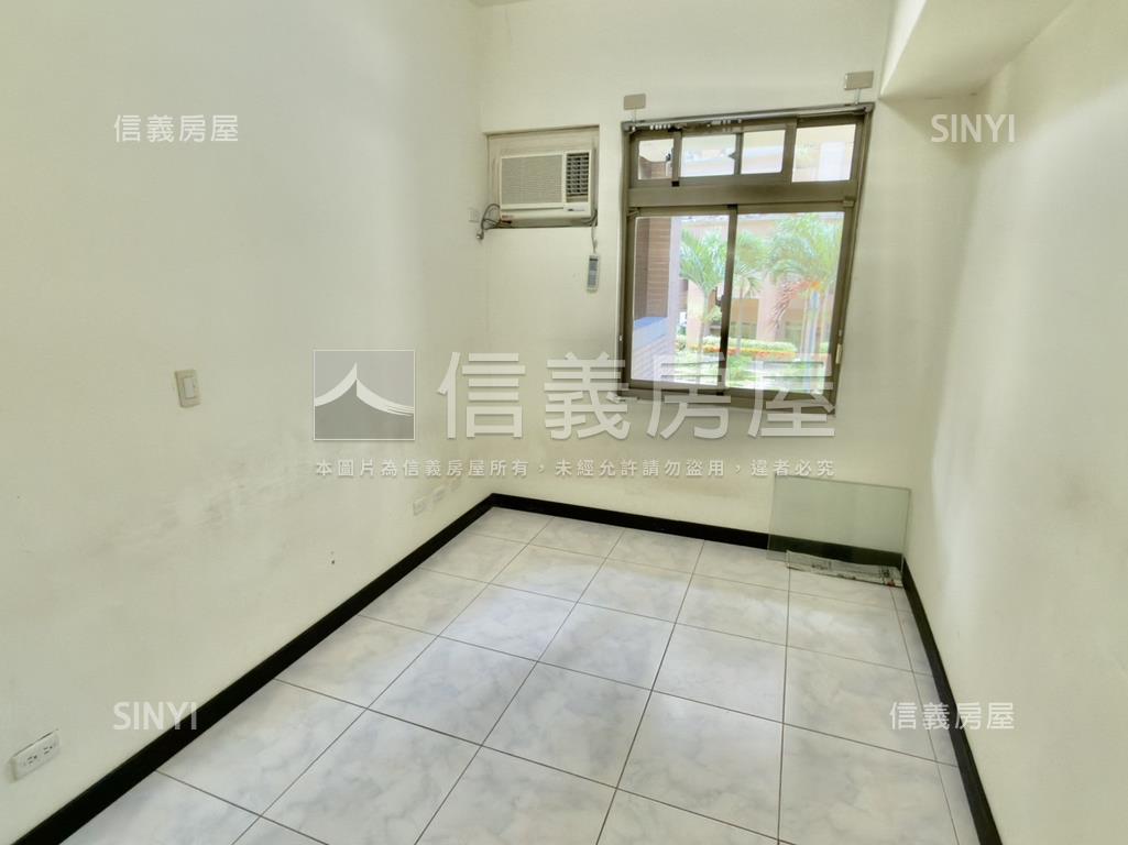 崇仁花園四房車位樹梢美景房屋室內格局與周邊環境