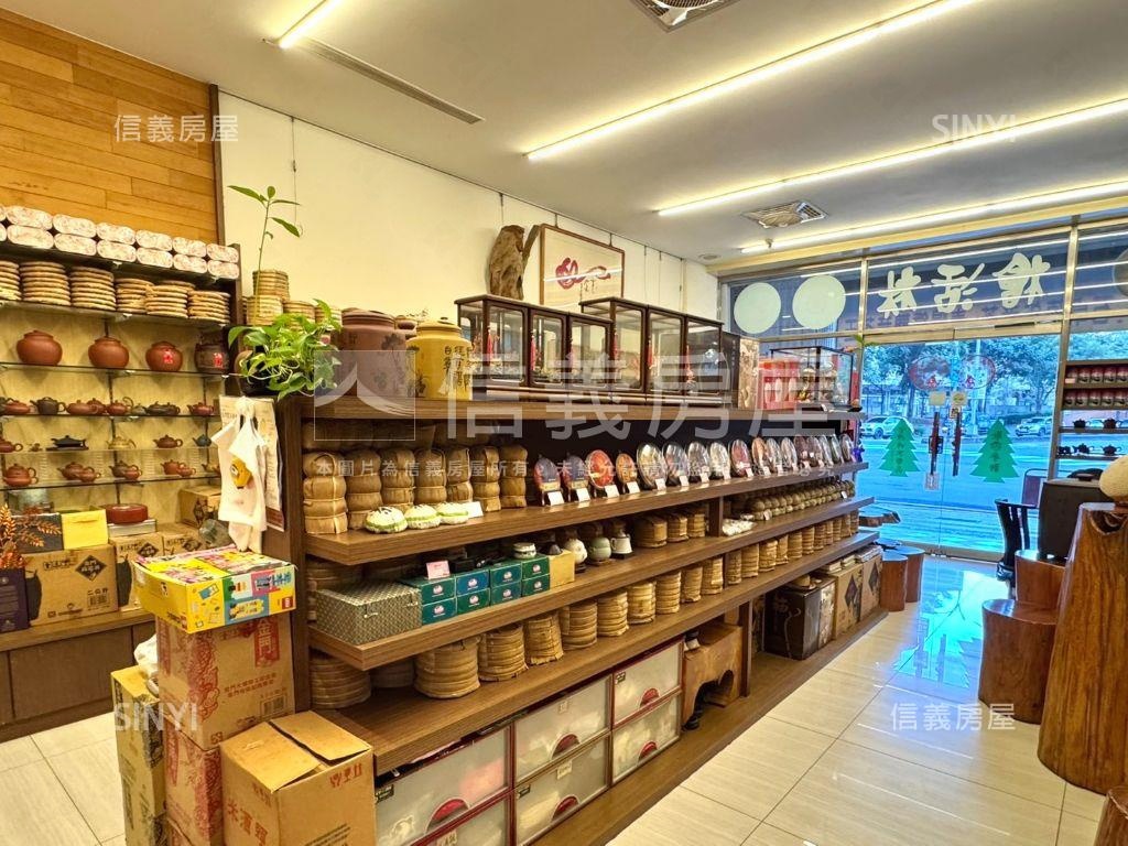 推薦！臨路大面寬店面房屋室內格局與周邊環境