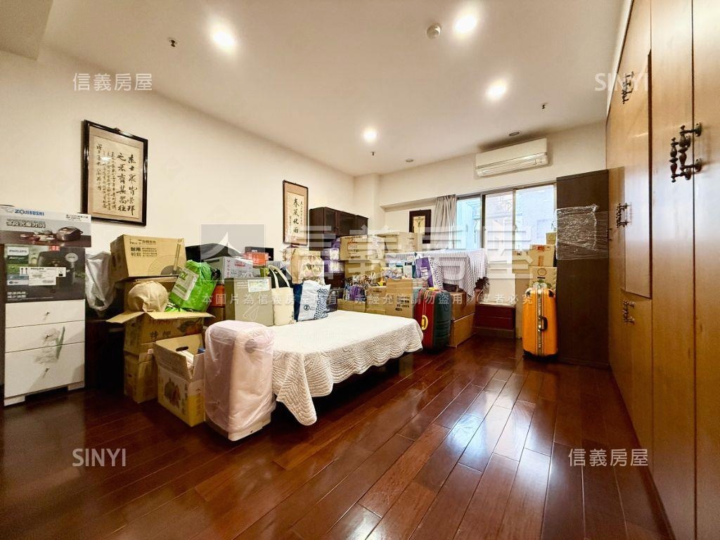 美麗宮廷雙併景觀四房車位房屋室內格局與周邊環境