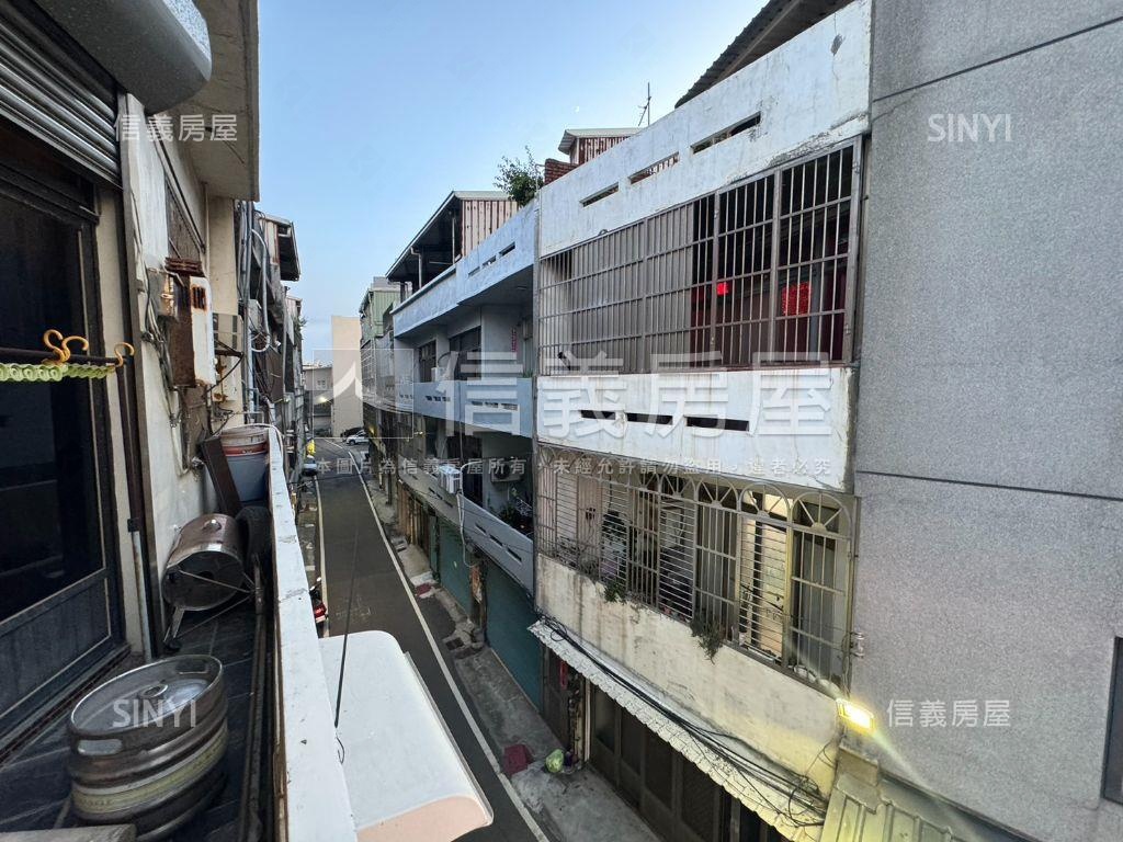 正東大路。大面寬優質透天房屋室內格局與周邊環境