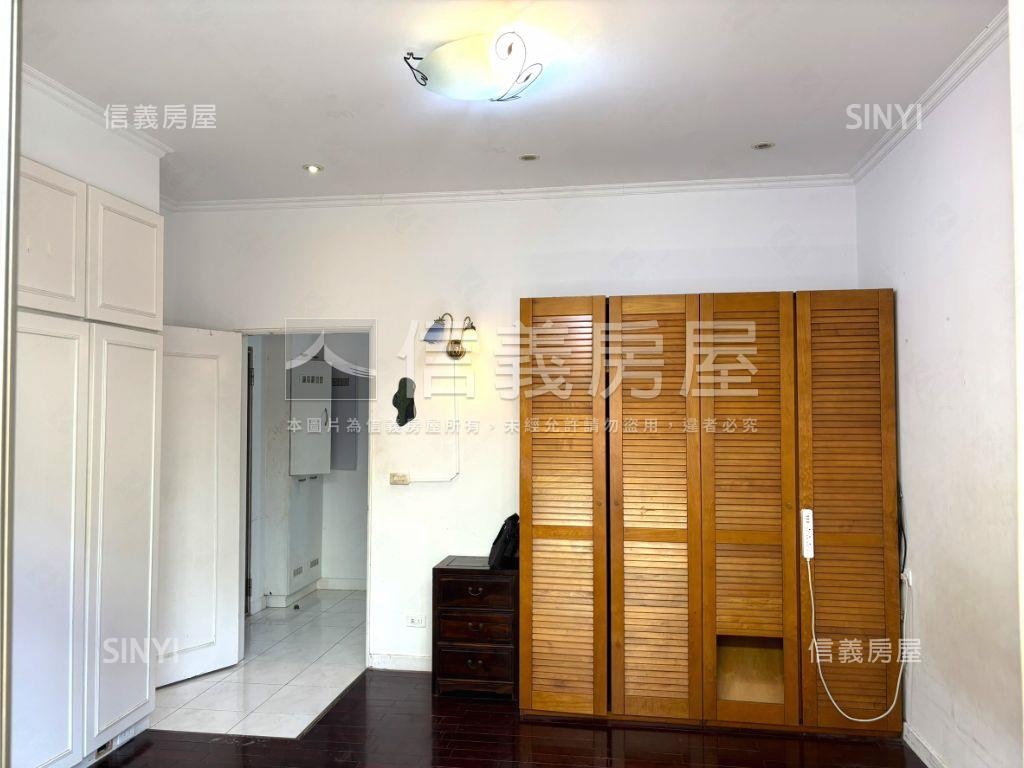 雙敦學區低總價二樓公寓房屋室內格局與周邊環境