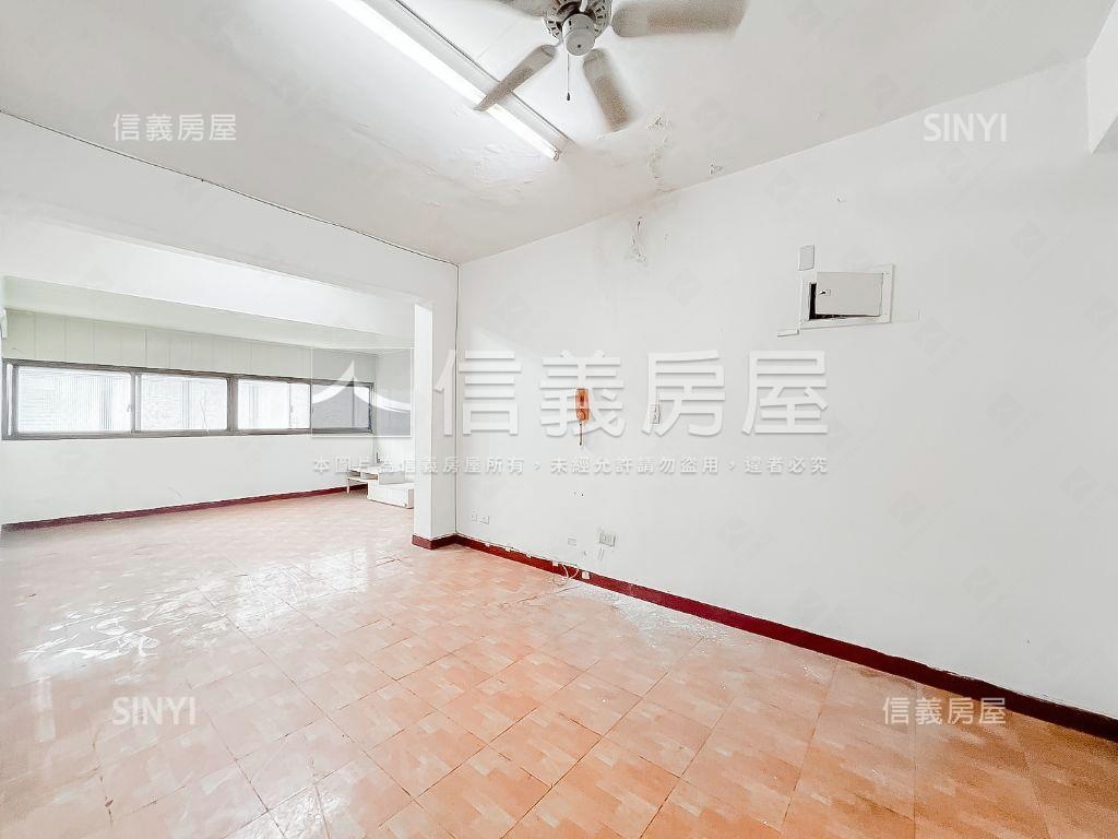 水湳首購優質舒適三房房屋室內格局與周邊環境