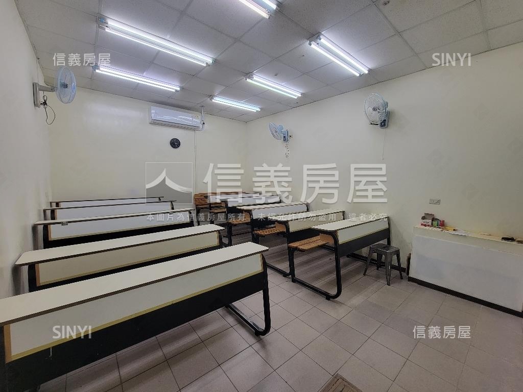 正樹孝路✦黃金透天店面房屋室內格局與周邊環境