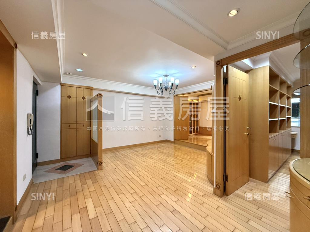 【新接】畢卡索電梯２房房屋室內格局與周邊環境