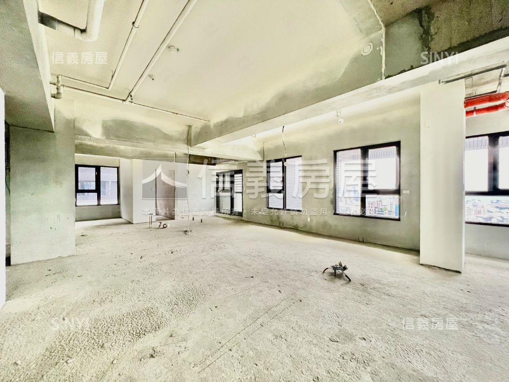 博克萊高樓層視野戶房屋室內格局與周邊環境