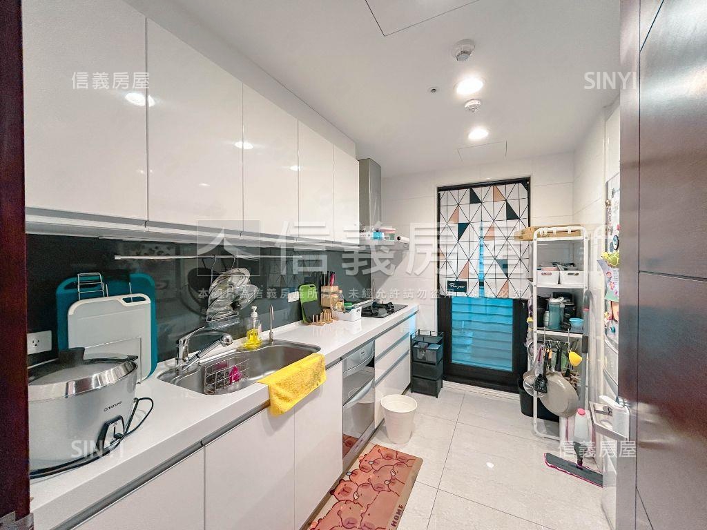 品陽大苑｜溫馨三房平車房屋室內格局與周邊環境