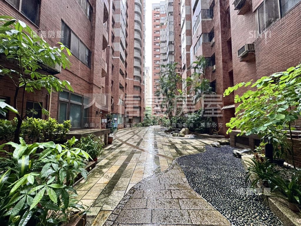 潤泰極品邊間高樓兩房房屋室內格局與周邊環境