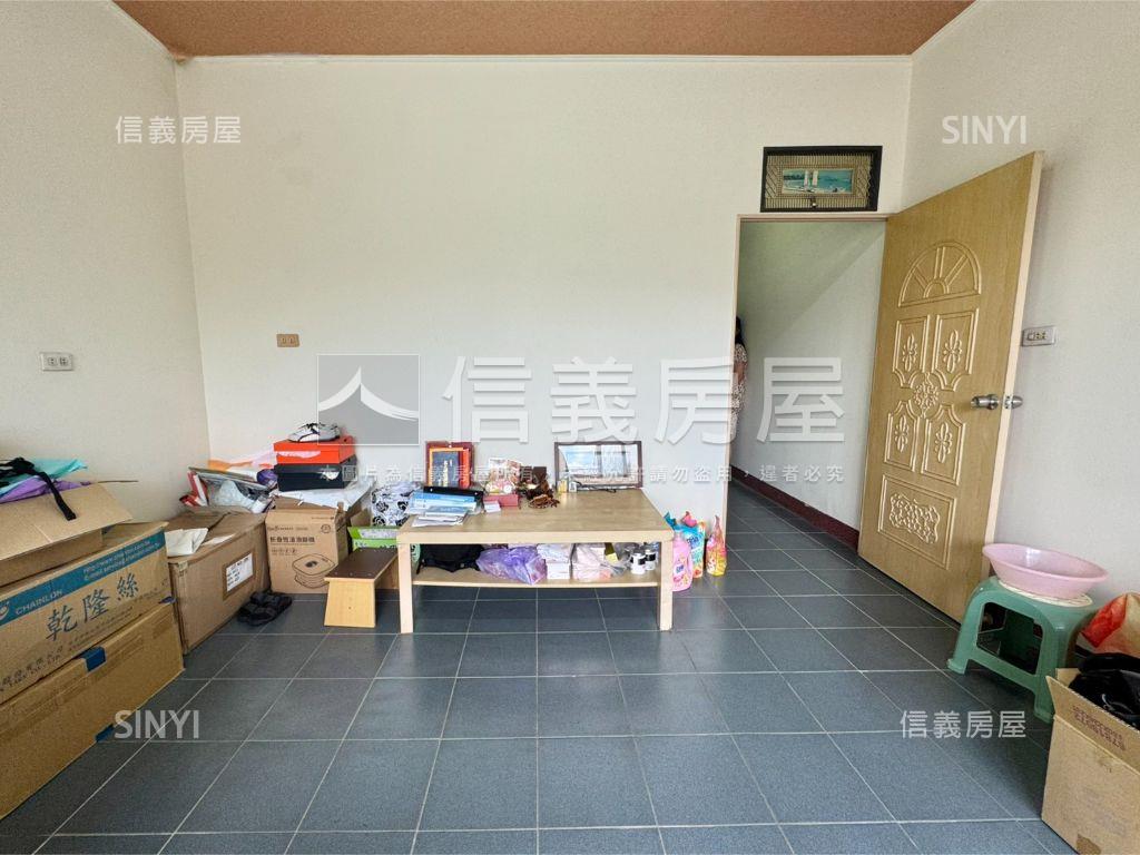 前後臨路好停車美透天房屋室內格局與周邊環境