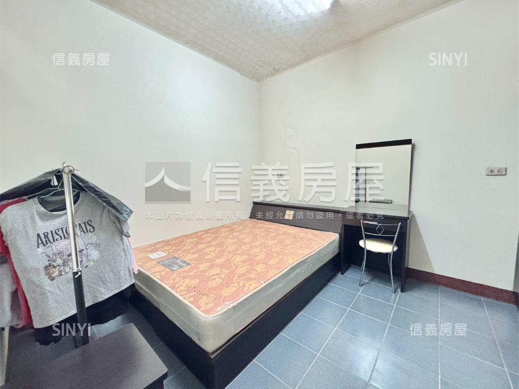 前後臨路好停車美透天房屋室內格局與周邊環境