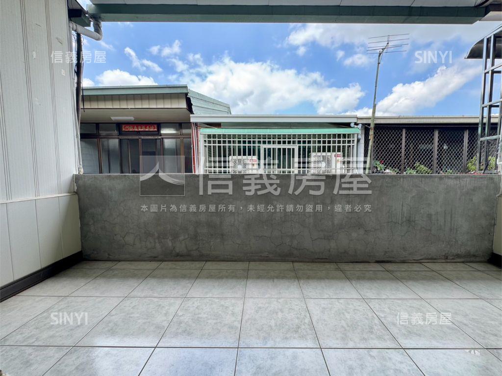 前後臨路好停車美透天房屋室內格局與周邊環境
