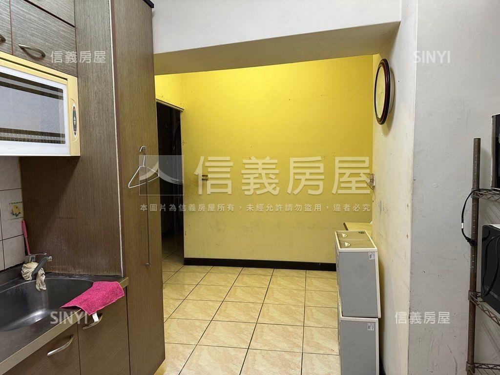 民族小資美店房屋室內格局與周邊環境