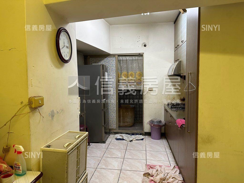 民族小資美店房屋室內格局與周邊環境