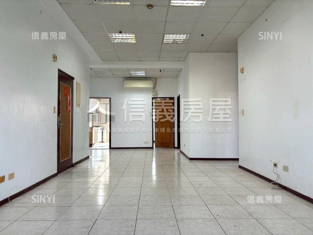 民生儷苑水岸三房附車位房屋室內格局與周邊環境