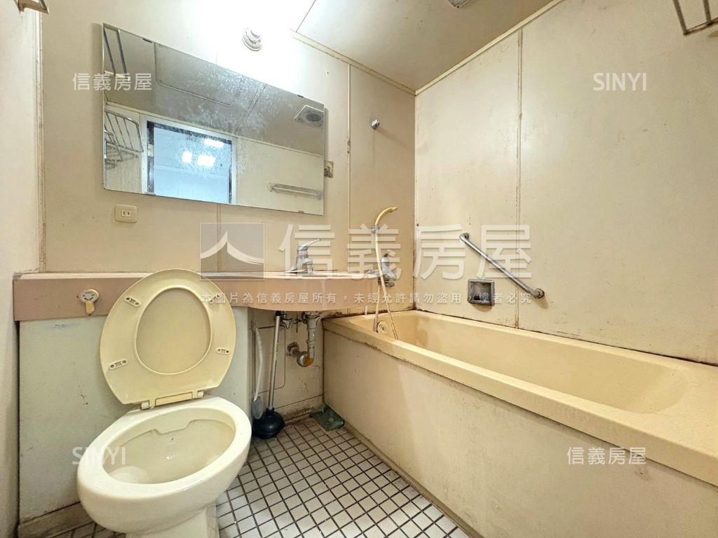 民生儷苑水岸三房附車位房屋室內格局與周邊環境