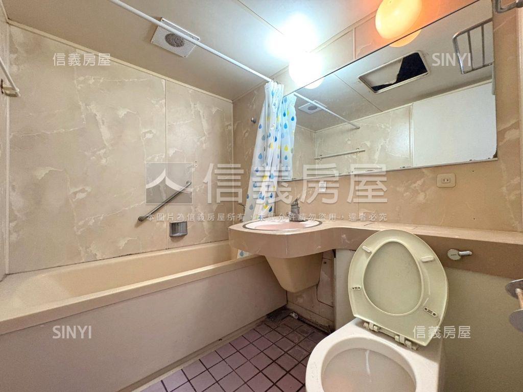 民生儷苑水岸三房附車位房屋室內格局與周邊環境