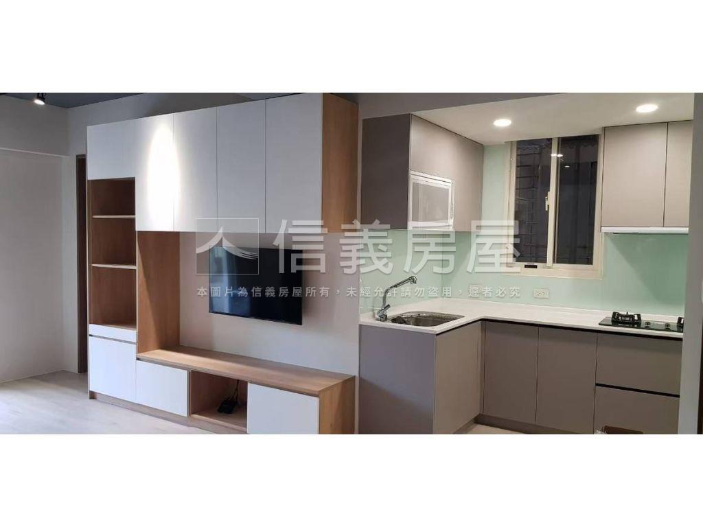 樹梢面公園裝潢美兩房房屋室內格局與周邊環境