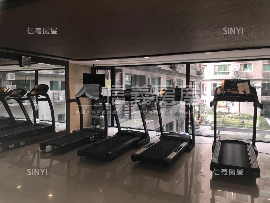 稀有富士中高樓層兩房美宅房屋室內格局與周邊環境
