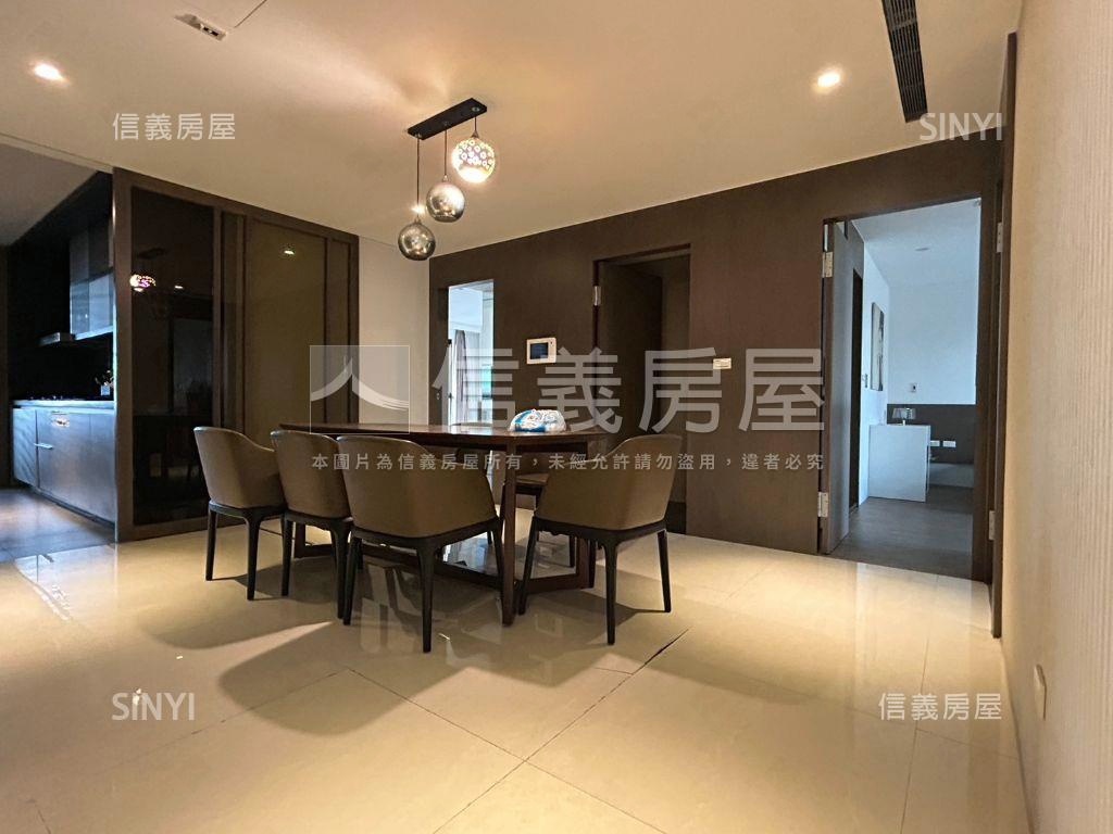 英橋美景大三房車位房屋室內格局與周邊環境