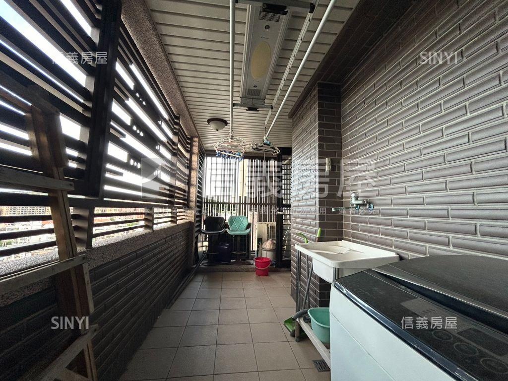 英橋美景大三房車位房屋室內格局與周邊環境