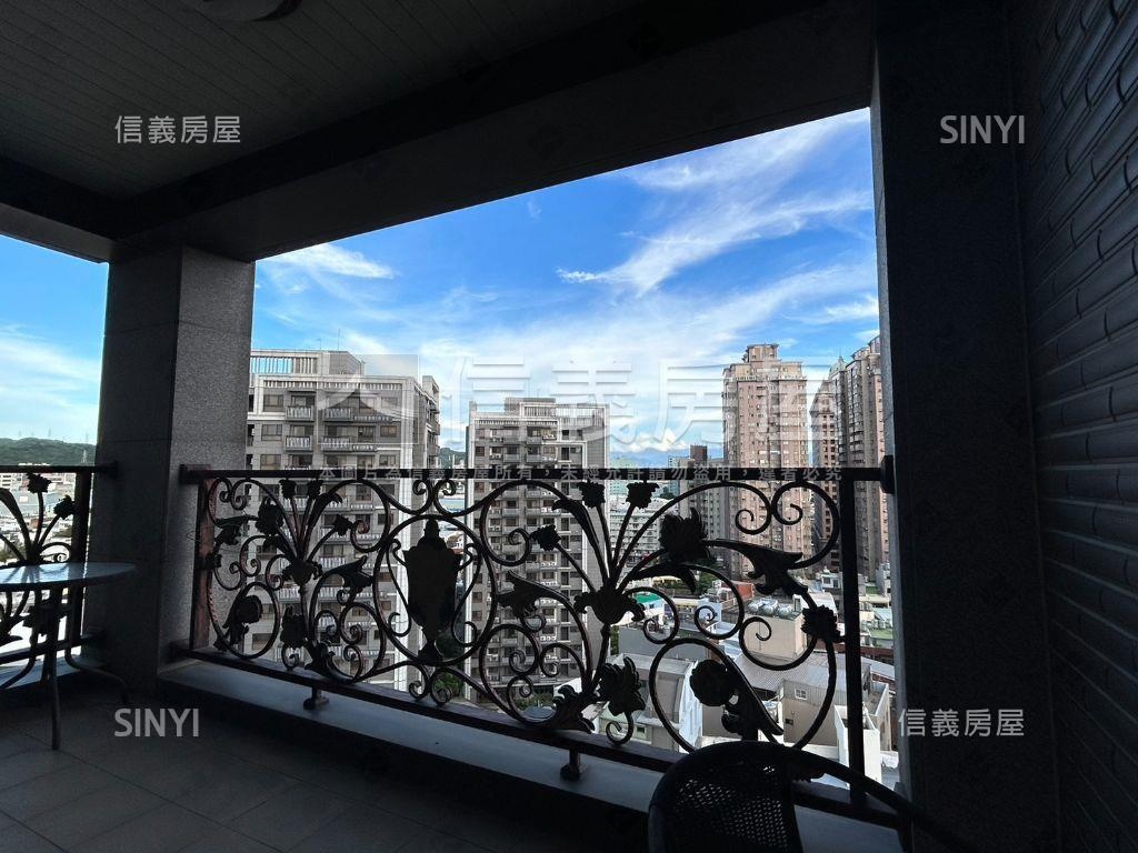 英橋美景大三房車位房屋室內格局與周邊環境