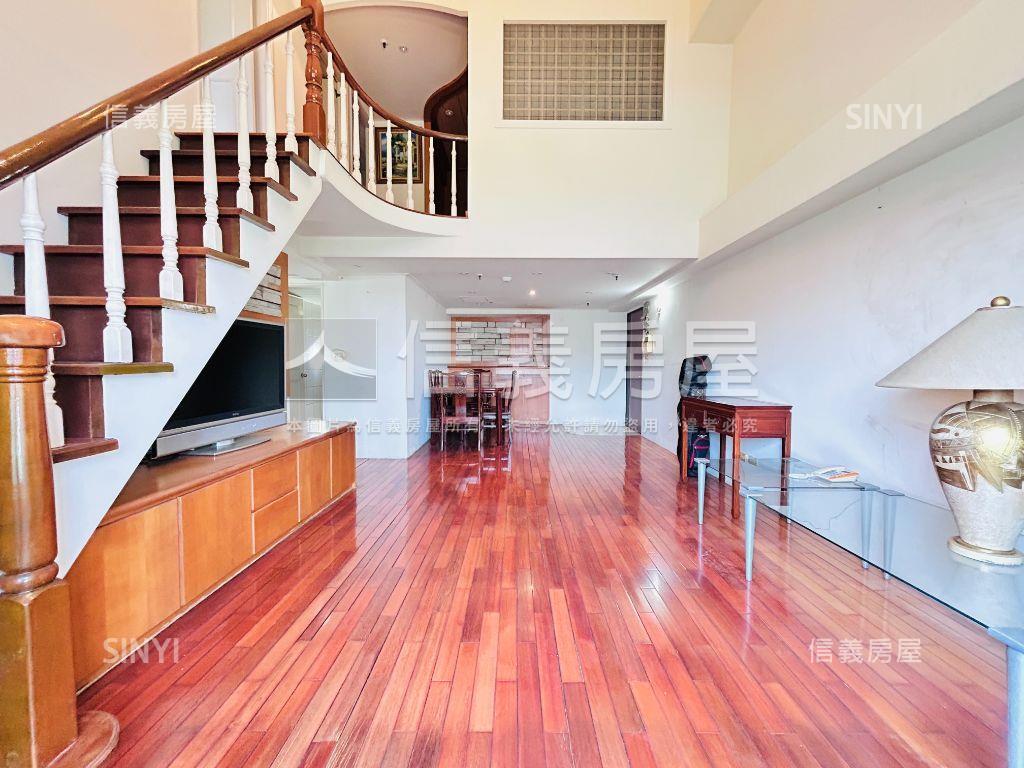 藝文中高樓河岸景觀宅房屋室內格局與周邊環境