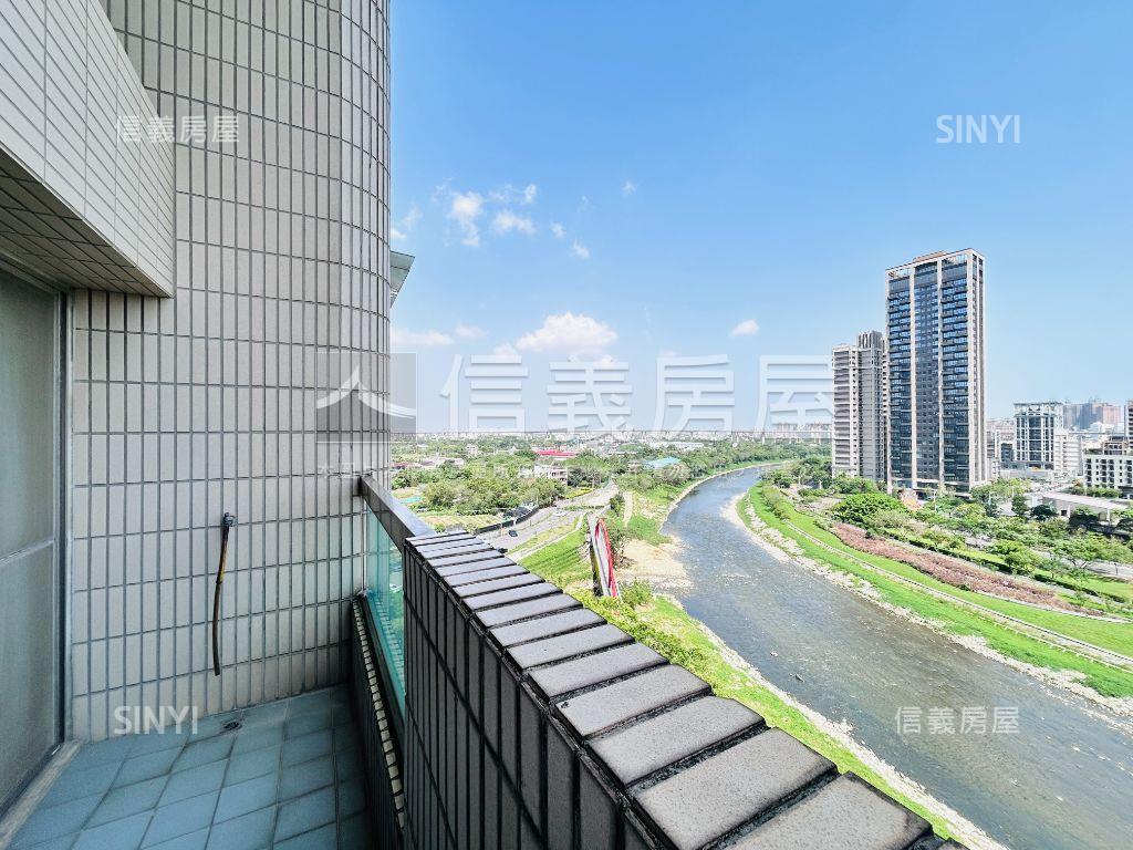 藝文中高樓河岸景觀宅房屋室內格局與周邊環境