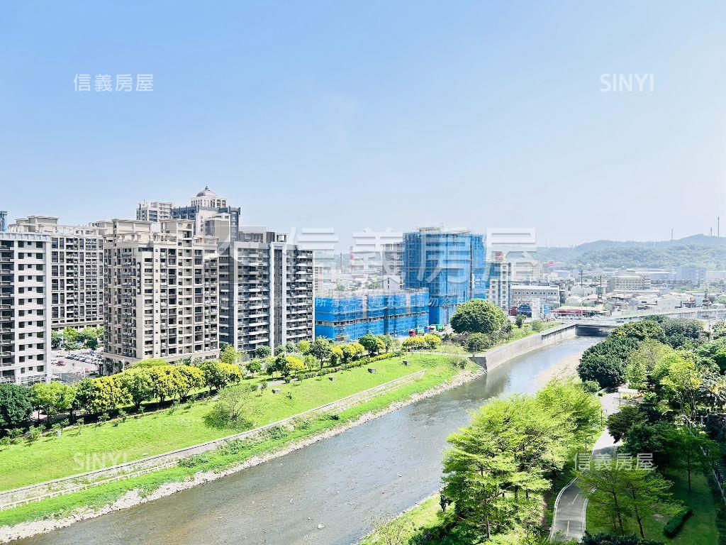 藝文中高樓河岸景觀宅房屋室內格局與周邊環境