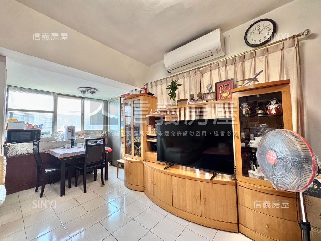 信義區電梯三房看１０１房屋室內格局與周邊環境