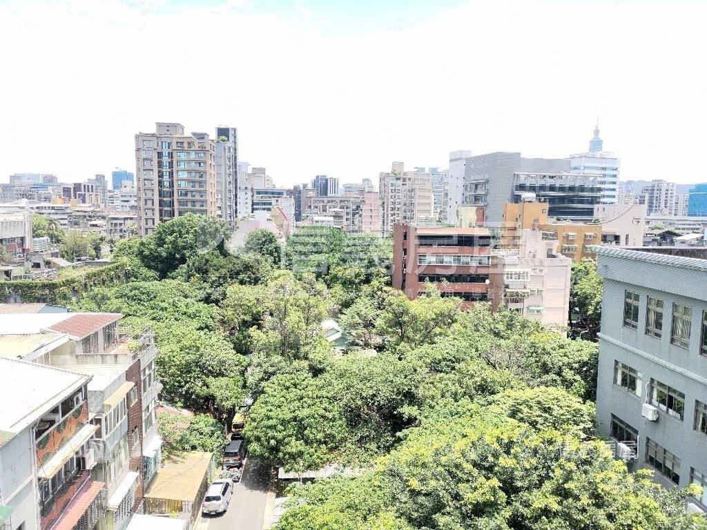 羅浮宮★四面採光房屋室內格局與周邊環境