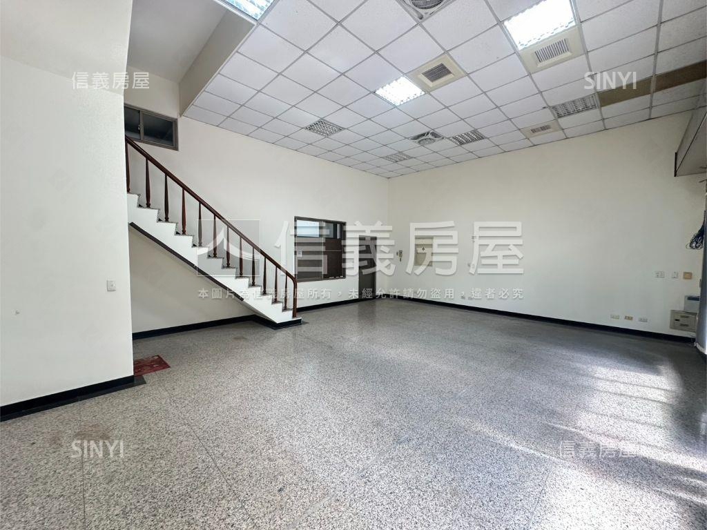 文心路近八米大面寬金店房屋室內格局與周邊環境