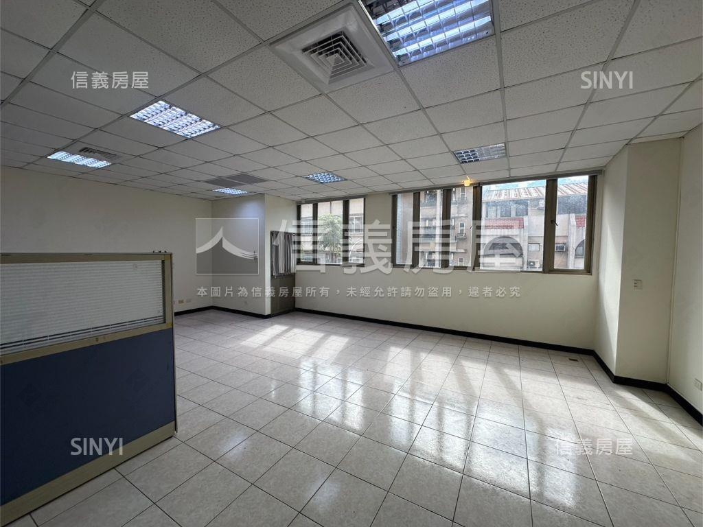 文心路近八米大面寬金店房屋室內格局與周邊環境