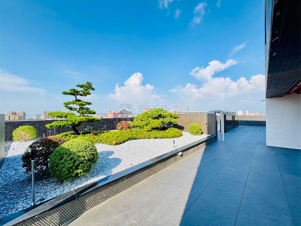 近左營三鐵共構採光美宅房屋室內格局與周邊環境