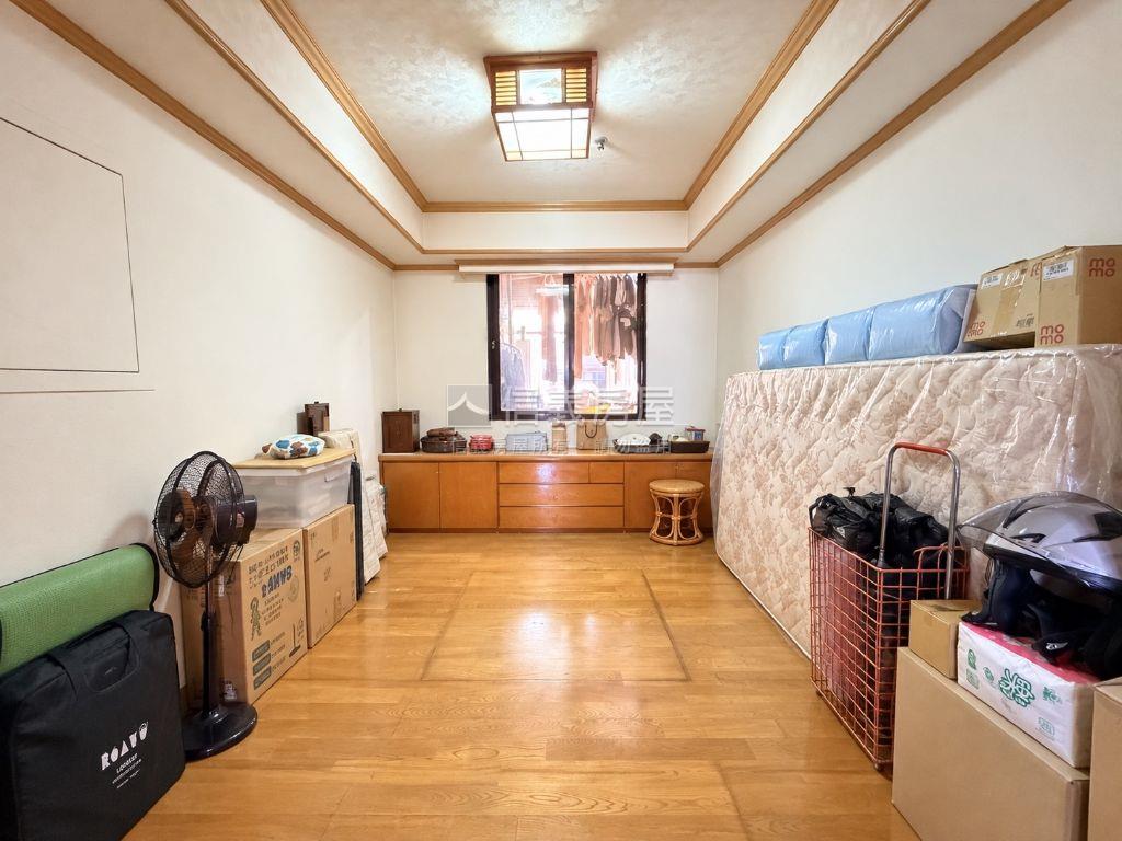 新埔‧吉祥富貴四房車位房屋室內格局與周邊環境