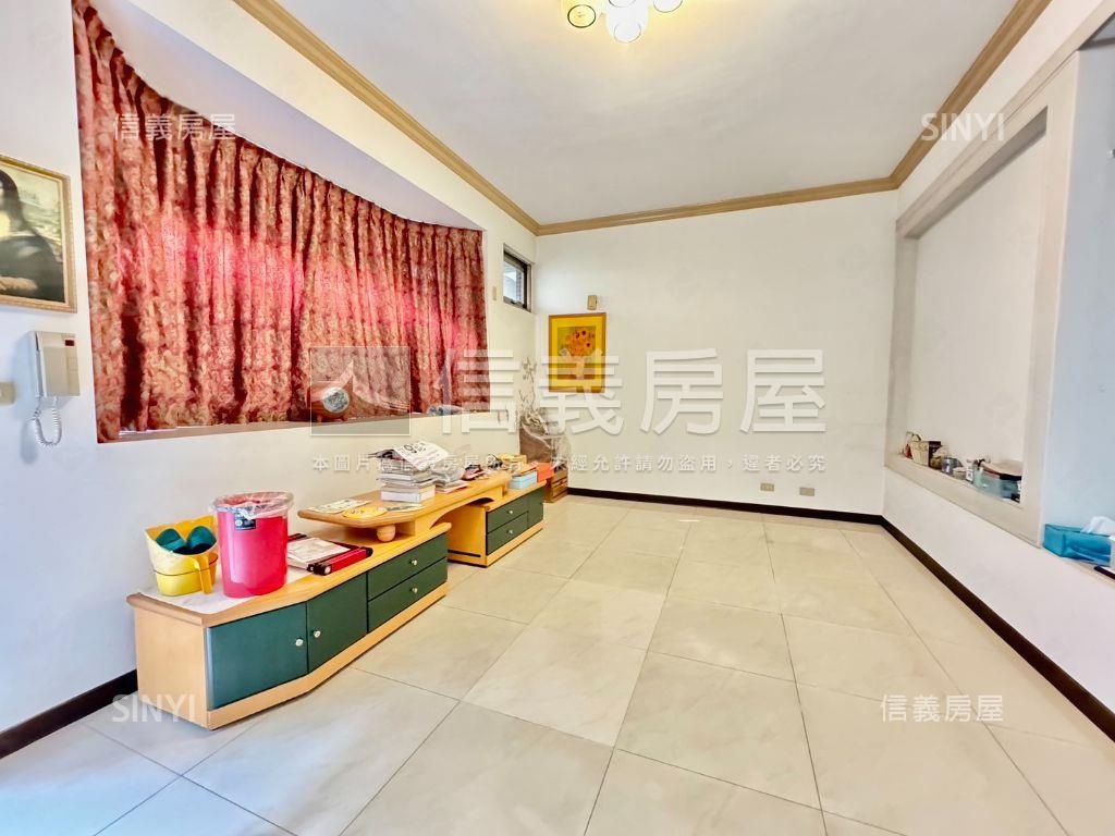 煙波儷舍社區型透天房屋室內格局與周邊環境