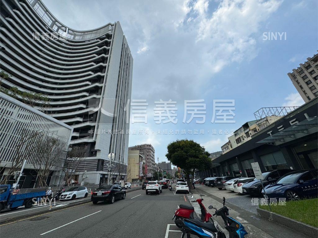 急賠售ＶＶＳ１兩房平車房屋室內格局與周邊環境