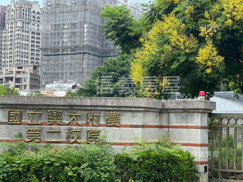 急賠售ＶＶＳ１兩房平車房屋室內格局與周邊環境