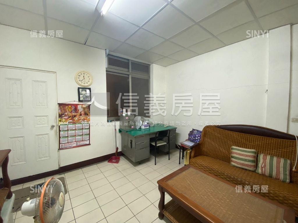 專任◆正國光路置產金透店房屋室內格局與周邊環境