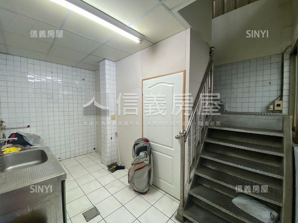 專任◆正國光路置產金透店房屋室內格局與周邊環境
