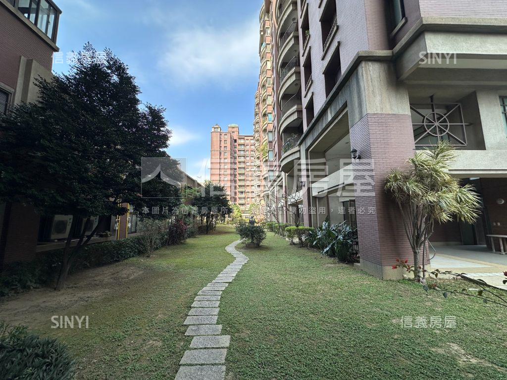 專任挪威森林景觀大四房房屋室內格局與周邊環境